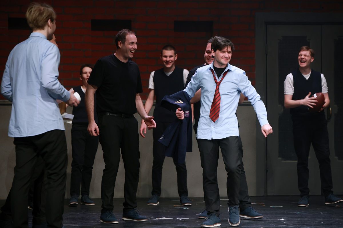 Holt költők társasága