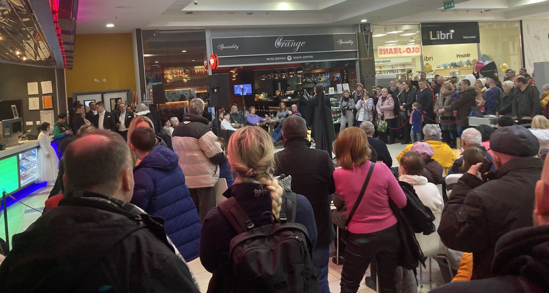 Európa Kulturális Fővárosa megnyitó a Veszprémi Petőfi Színházban!