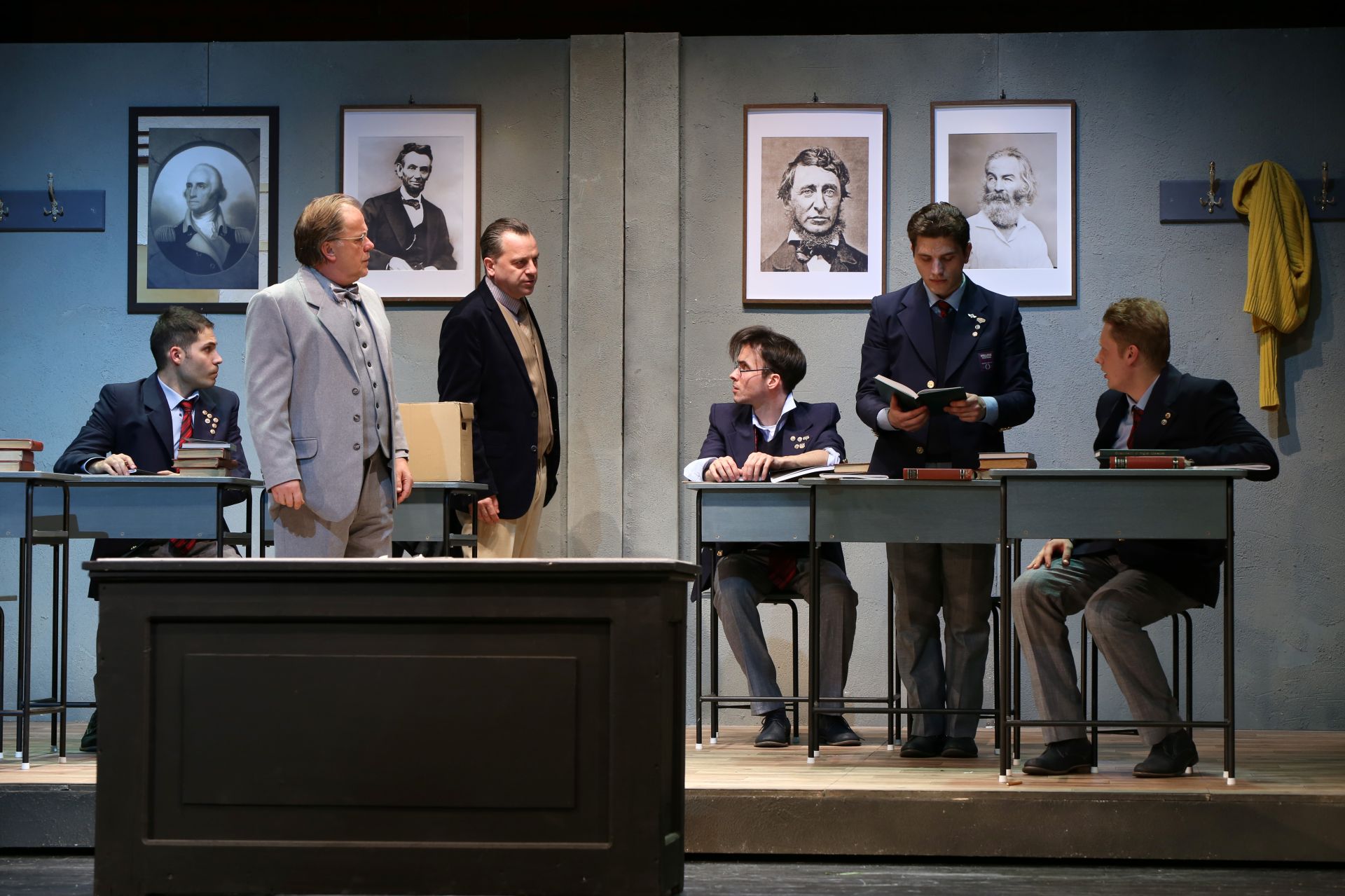 Holt költők társasága