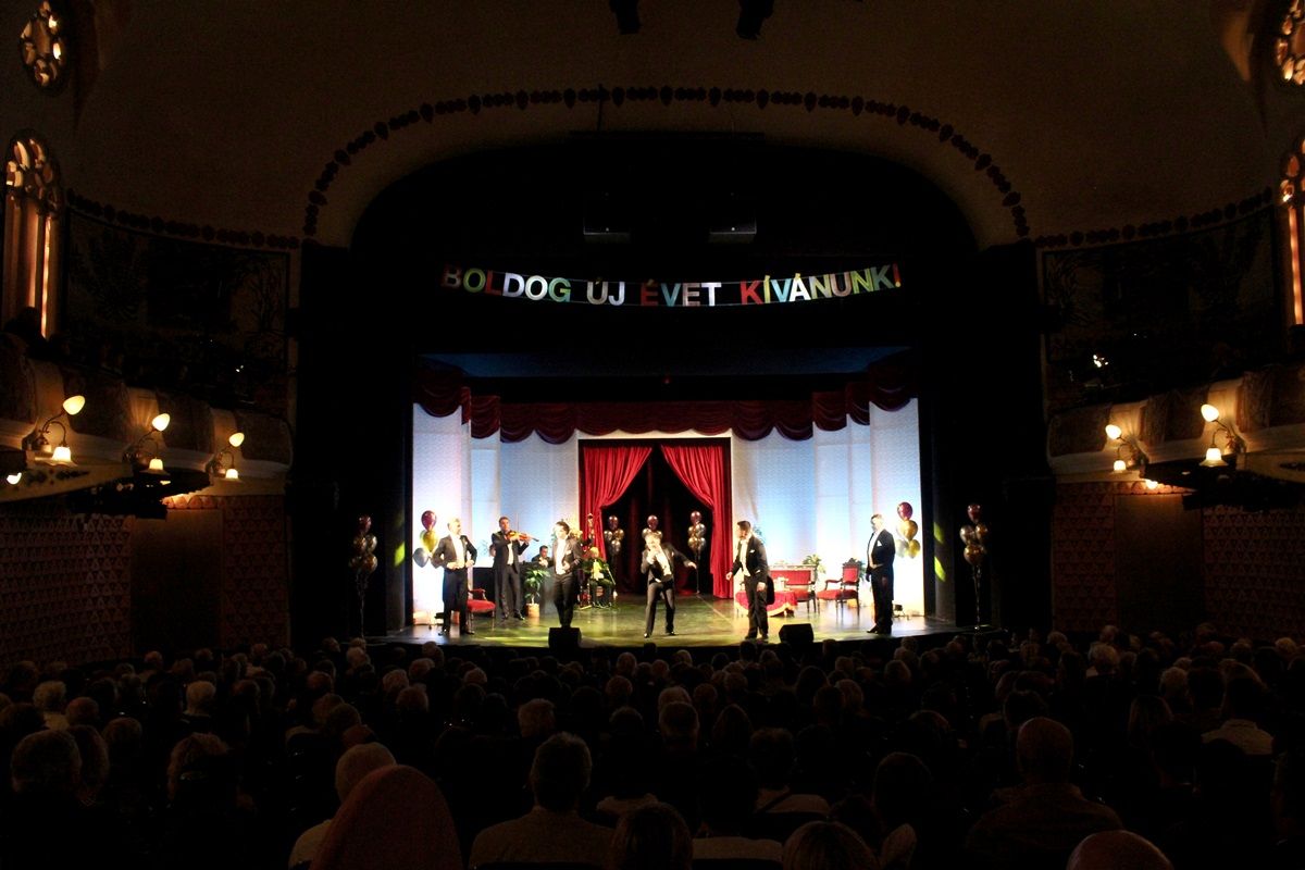 3400 nézővel zártuk az utolsó hetet 2022-ben a Veszprémi Petőfi Színházban!