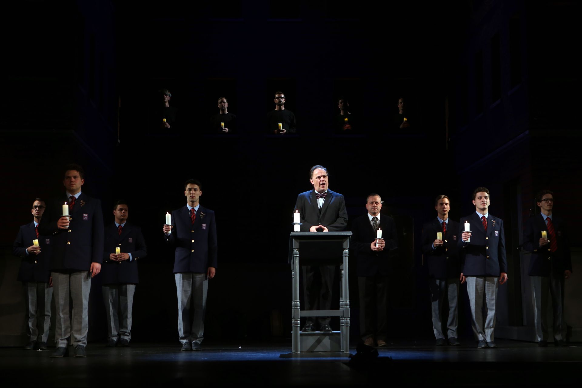 Holt költők társasága