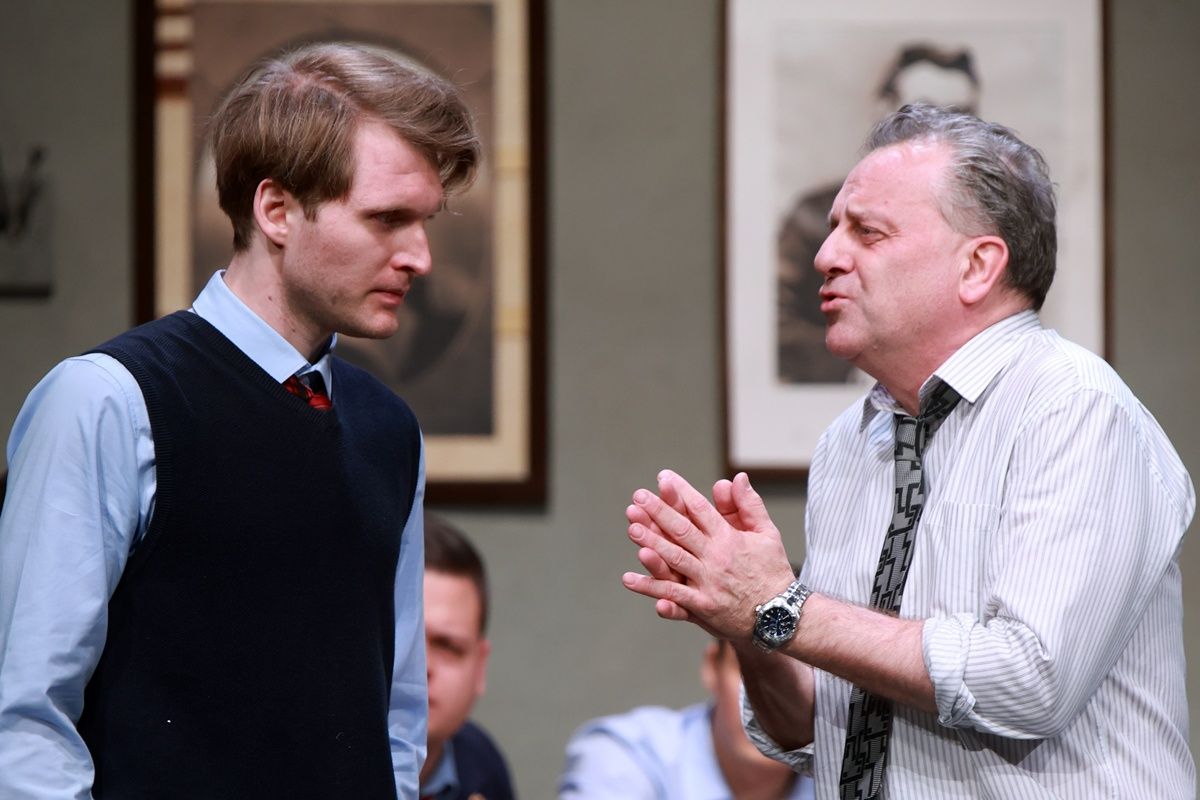 Holt költők társasága