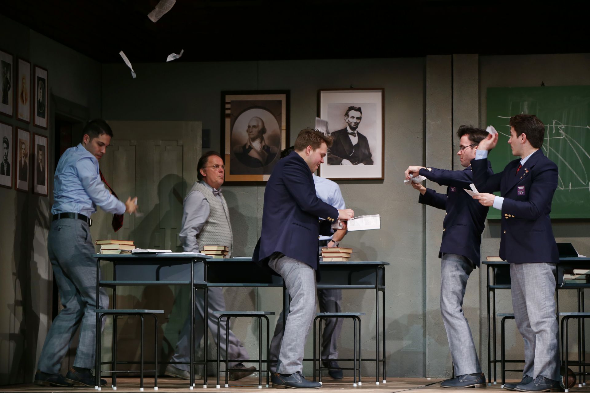 Holt költők társasága