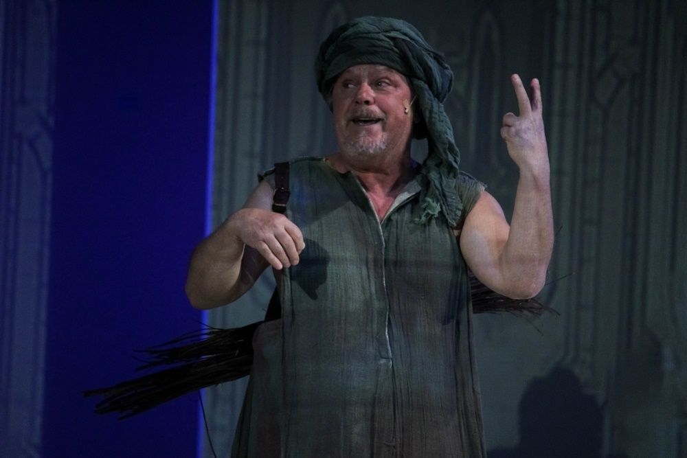 A holdbeli csónakos