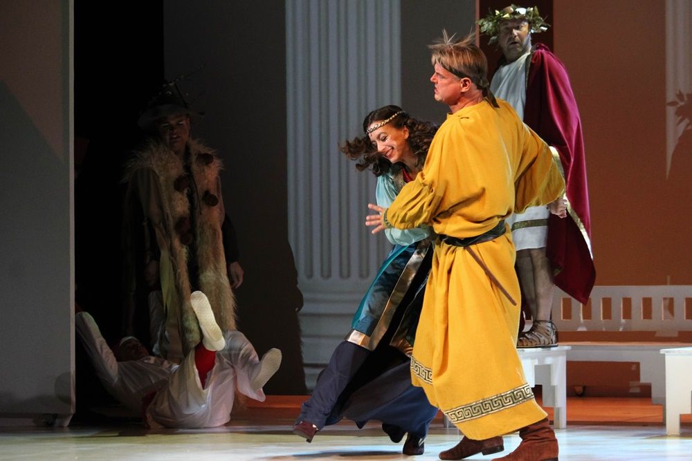 A holdbeli csónakos