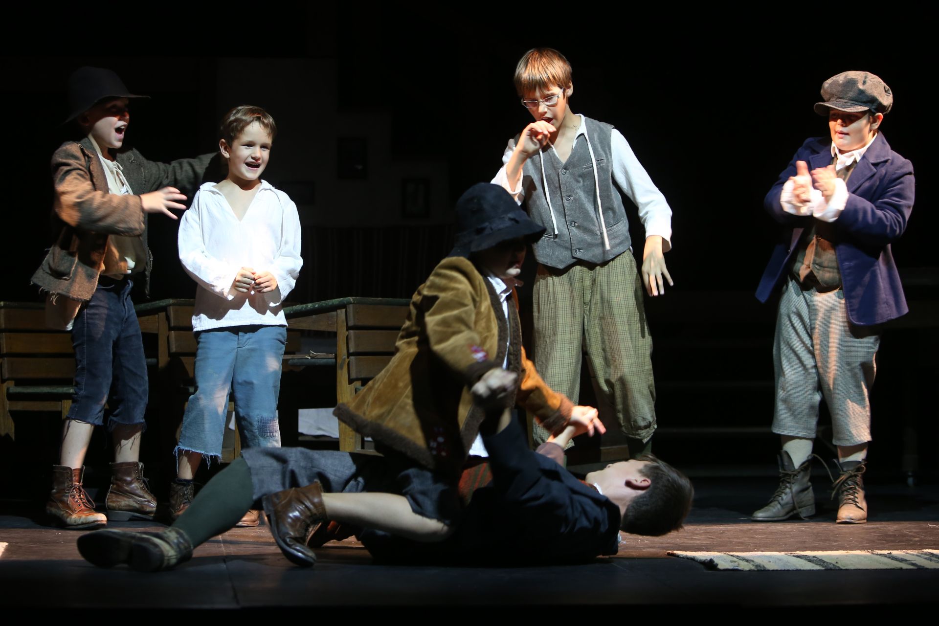 Kincskereső kisködmön