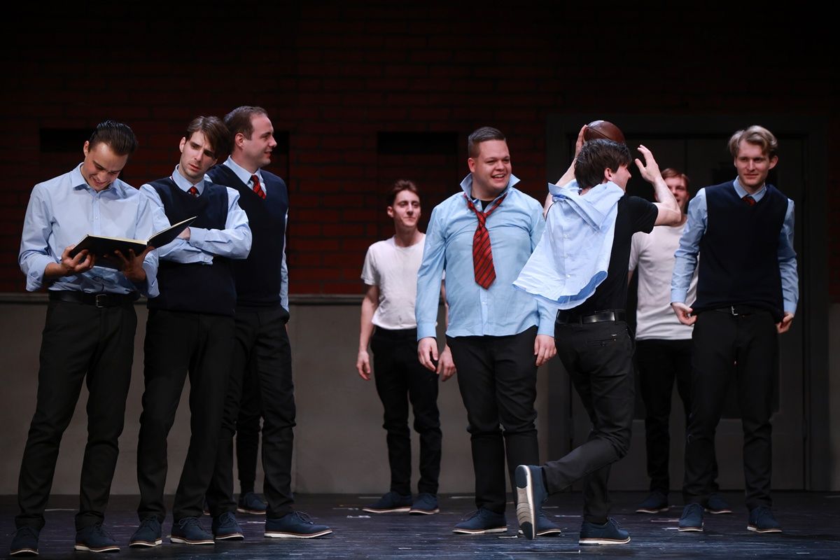 Holt költők társasága