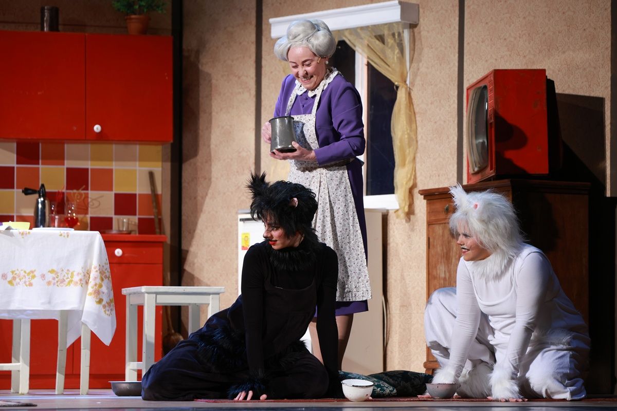 Frakk, a macskák réme