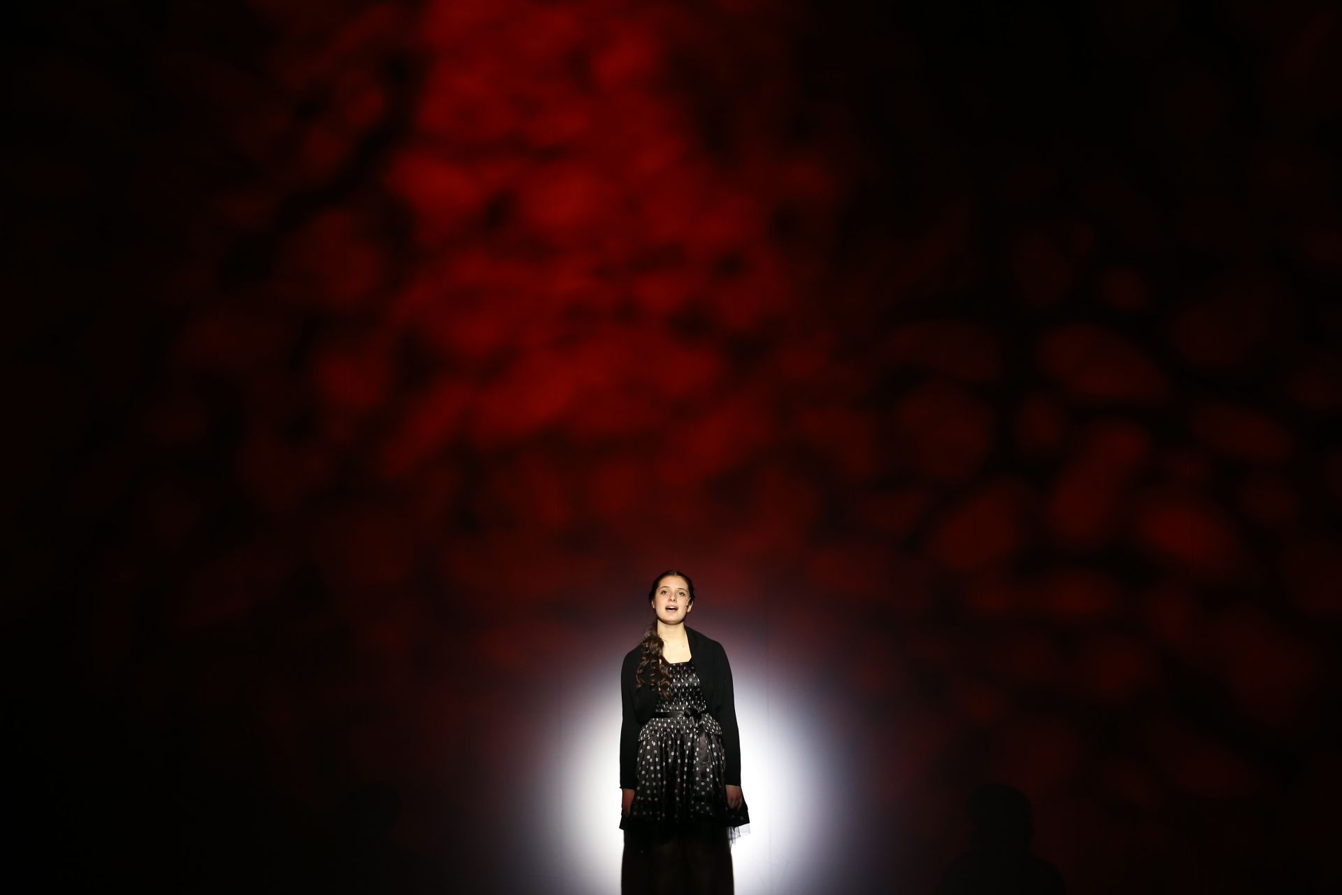 "Múlnak a gyermekévek..."