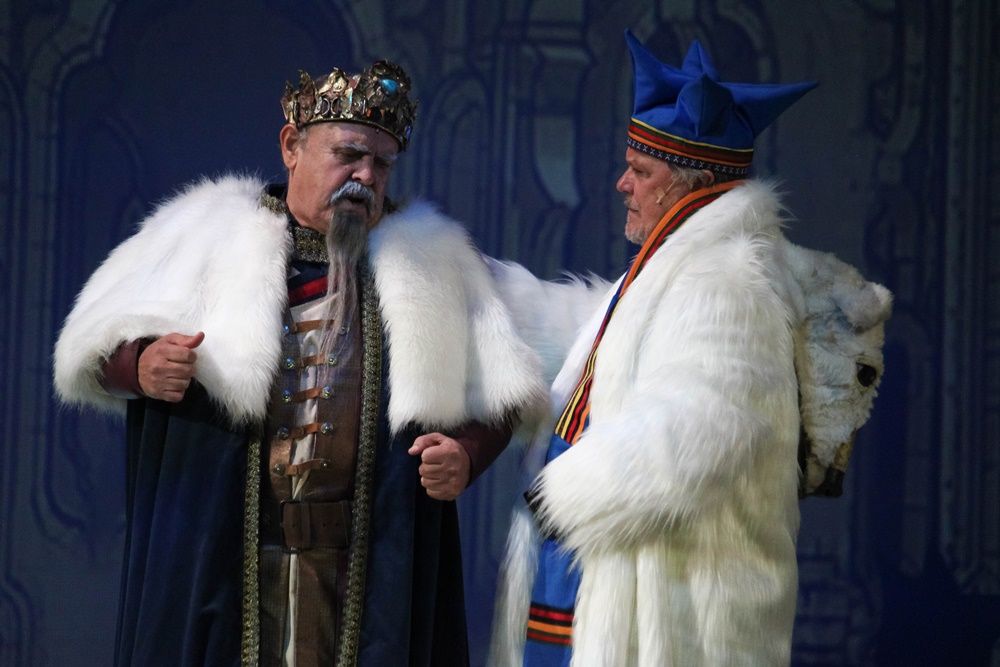 A holdbeli csónakos