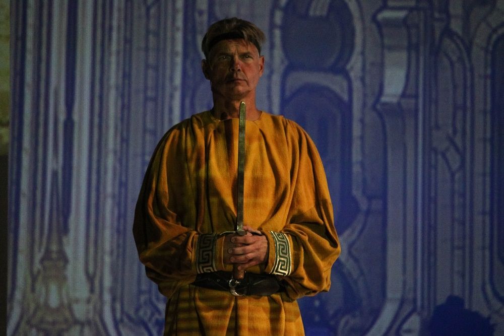 A holdbeli csónakos