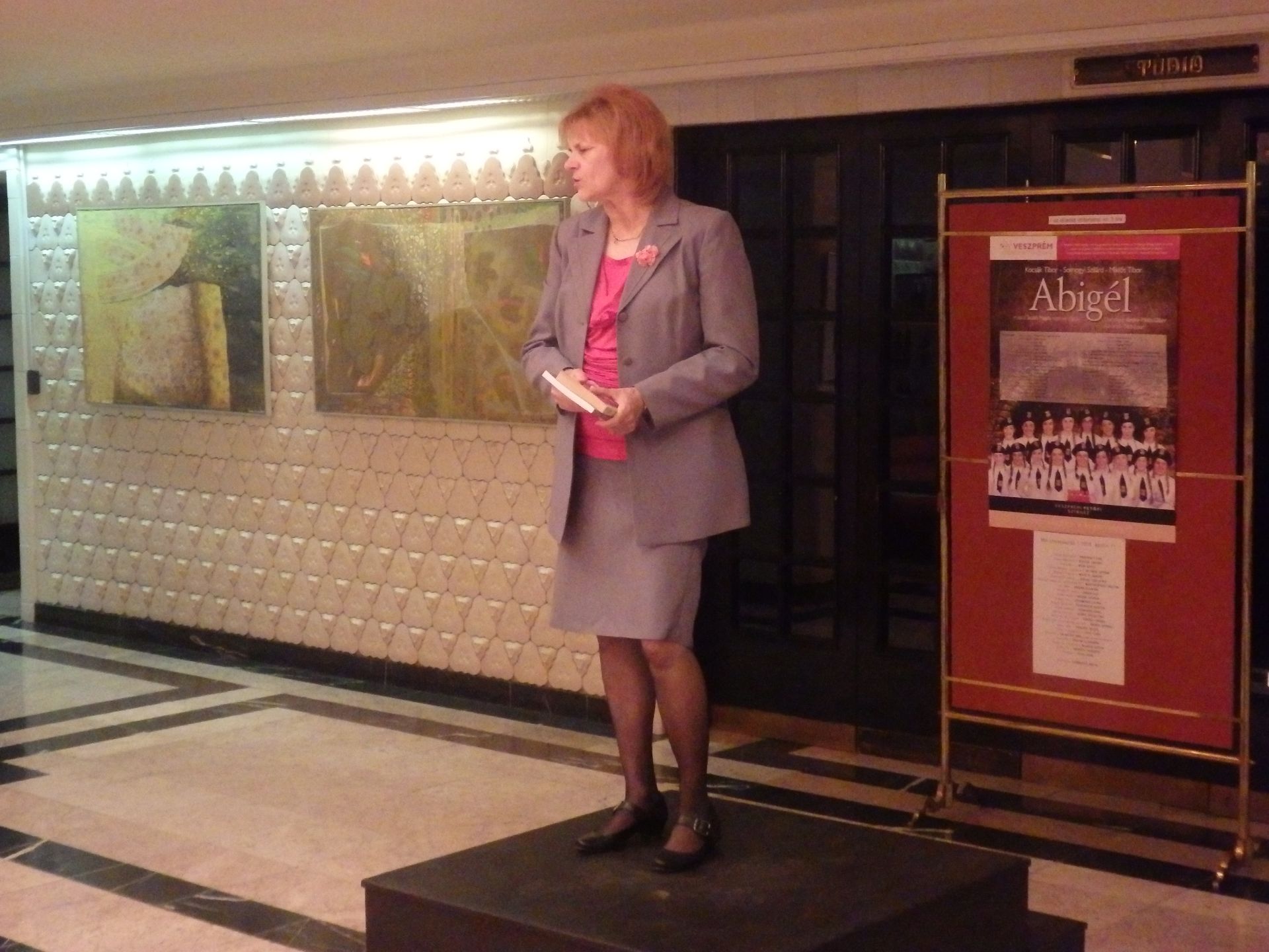 Versmondás a magyar költészet napján