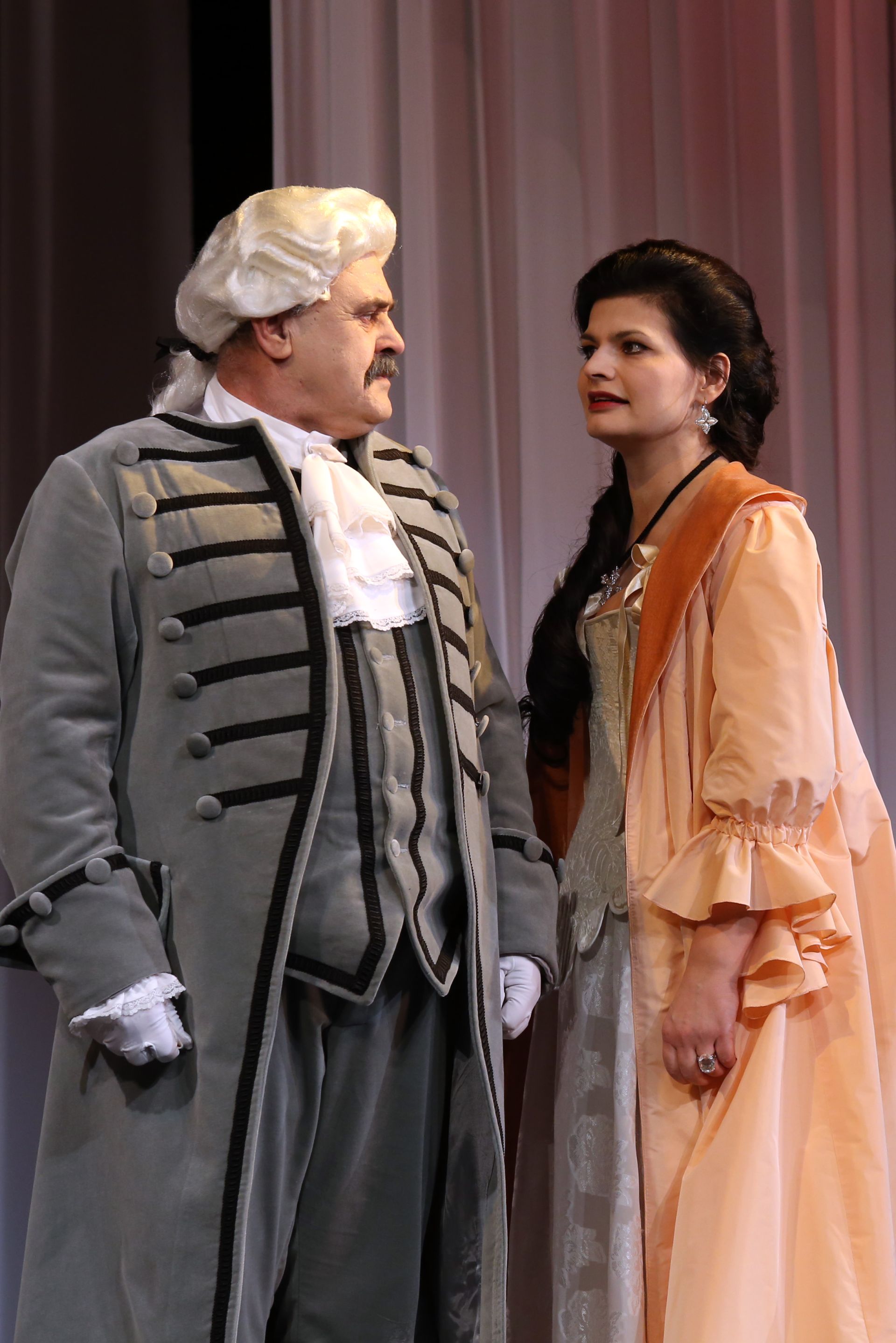 Ármány és szerelem