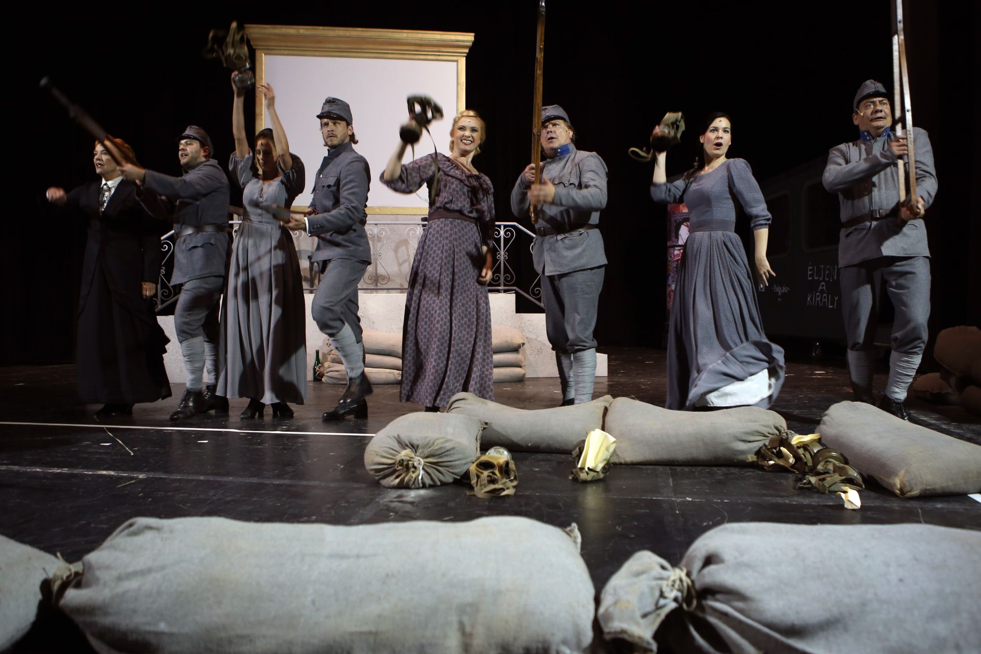 Levelek a lövészárokból