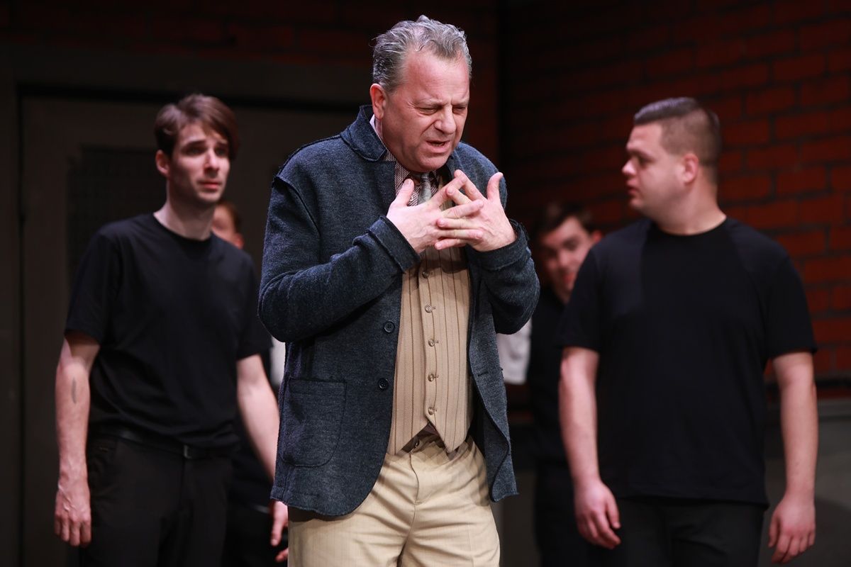 Holt költők társasága