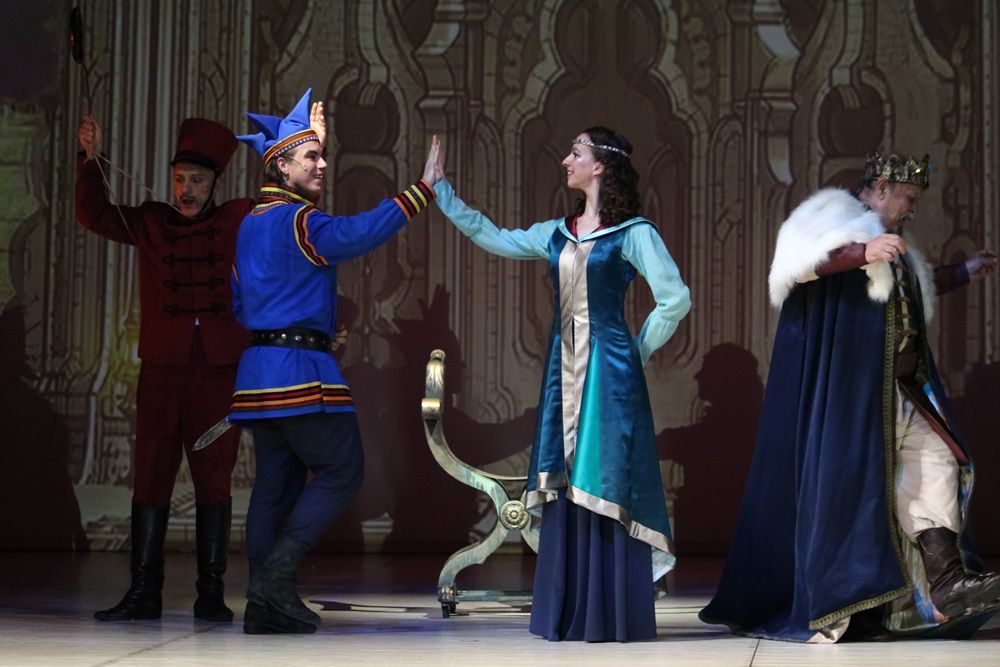 A holdbeli csónakos