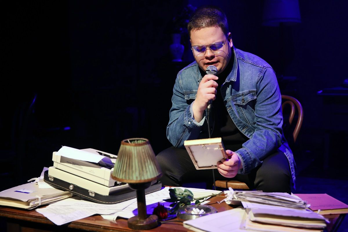 "...Lázas ifjúság..."