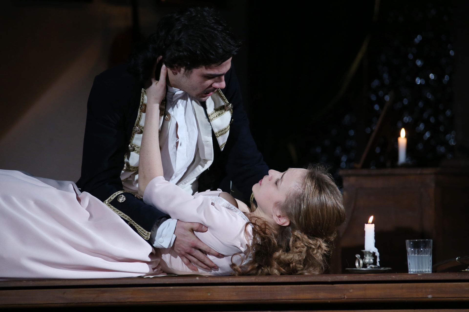 Ármány és szerelem