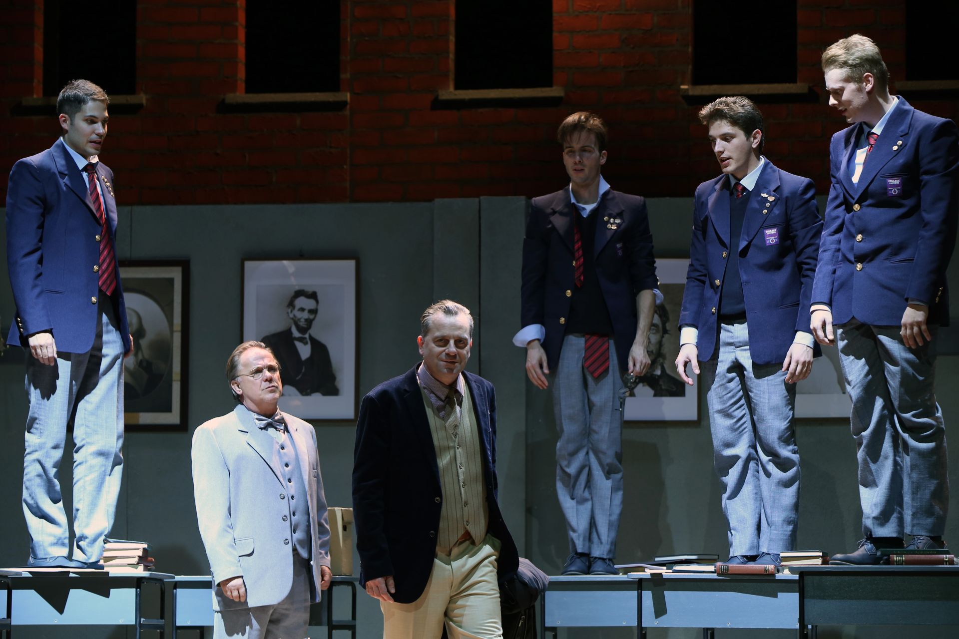 Holt költők társasága