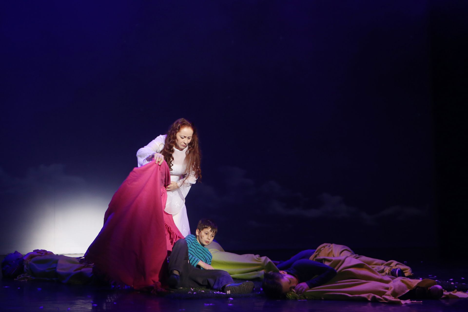 "Múlnak a gyermekévek..."