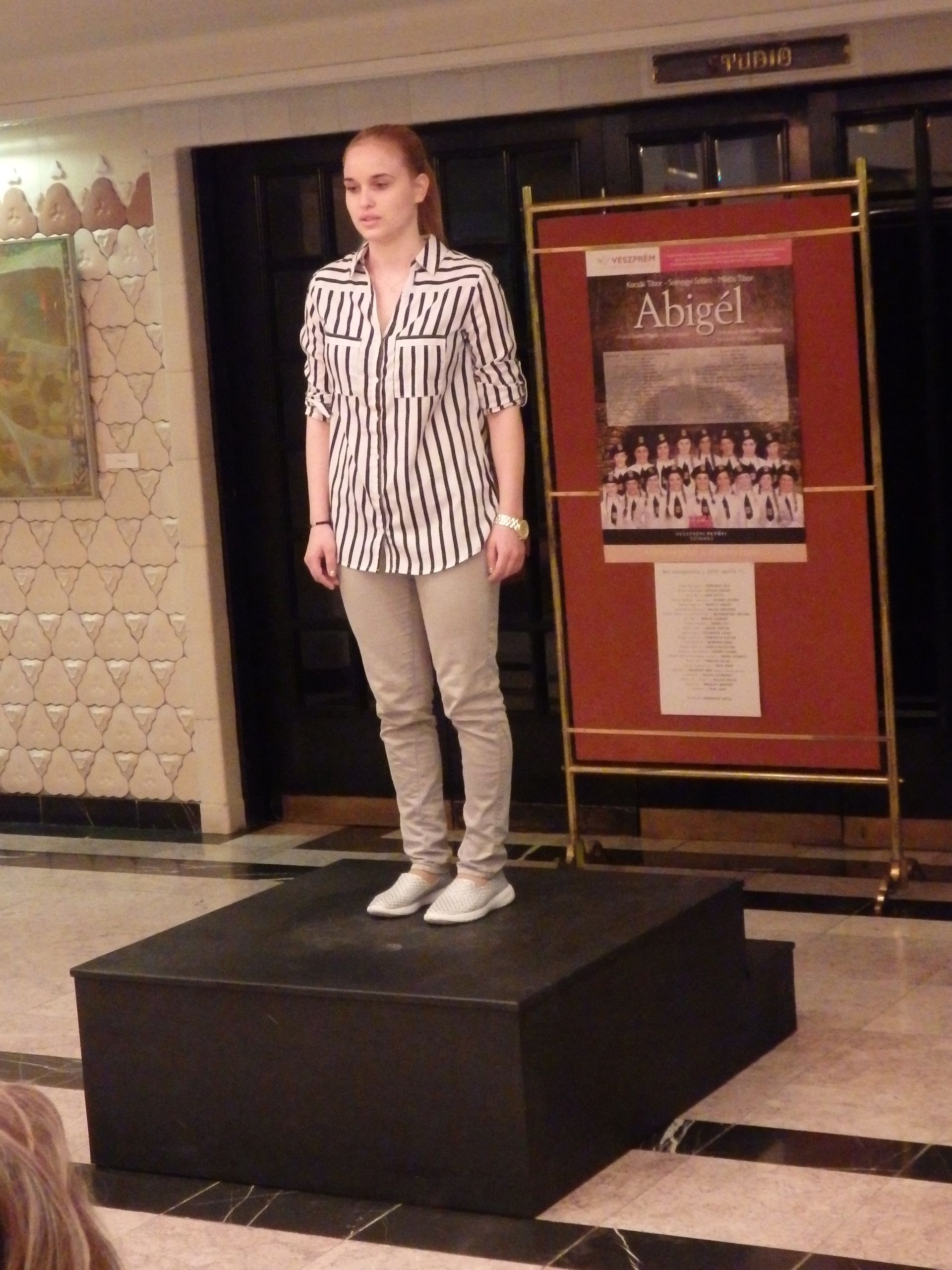 Versmondás a magyar költészet napján