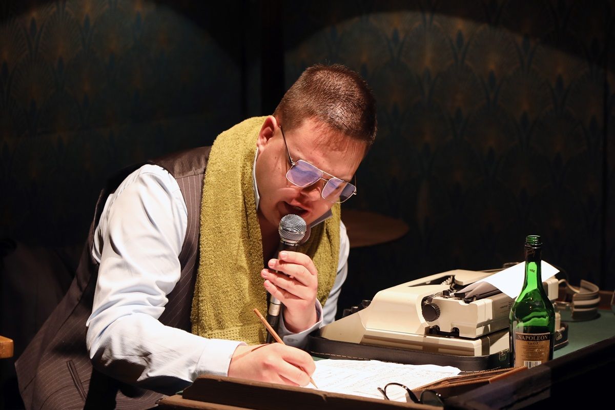 "...Lázas ifjúság..."