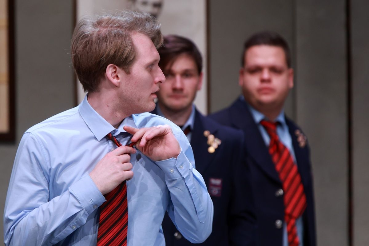 Holt költők társasága