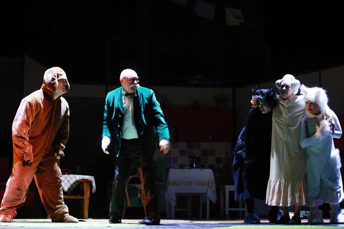 Frakk, a macskák réme