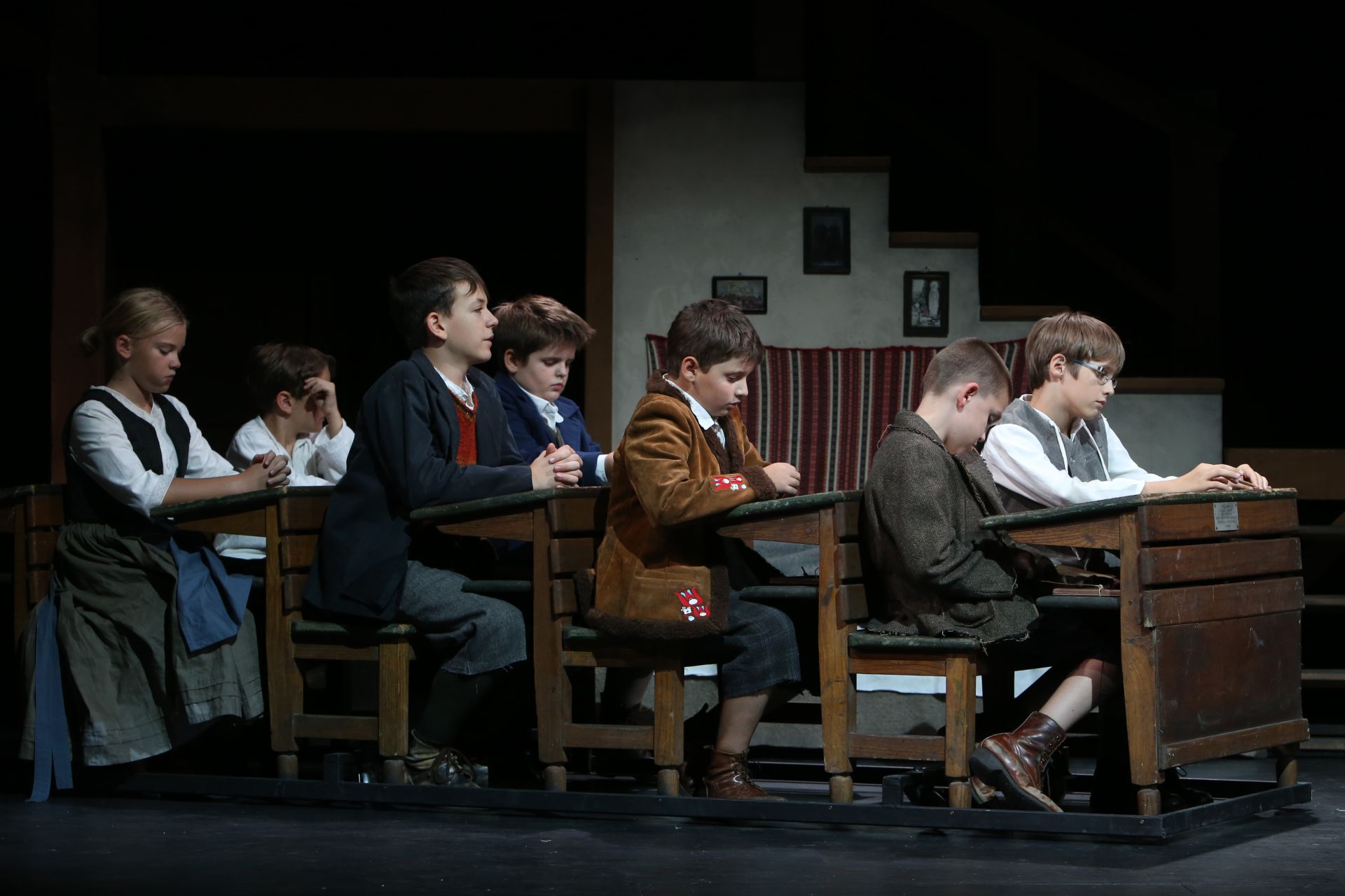 Kincskereső kisködmön