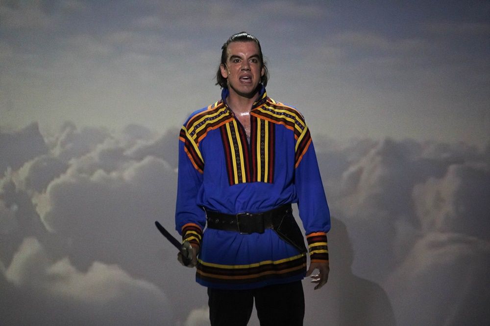 A holdbeli csónakos