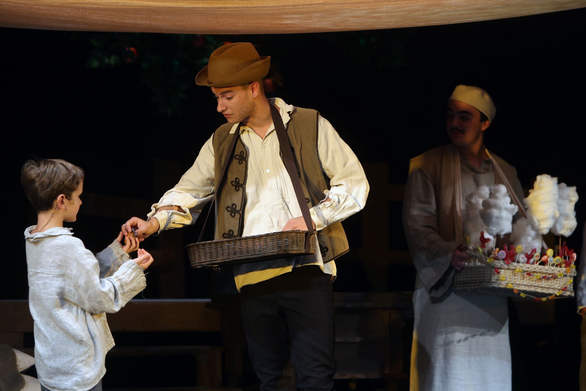 Kincskereső kisködmön