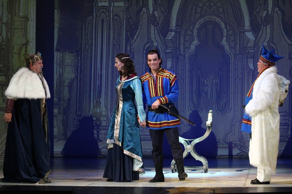 A holdbeli csónakos