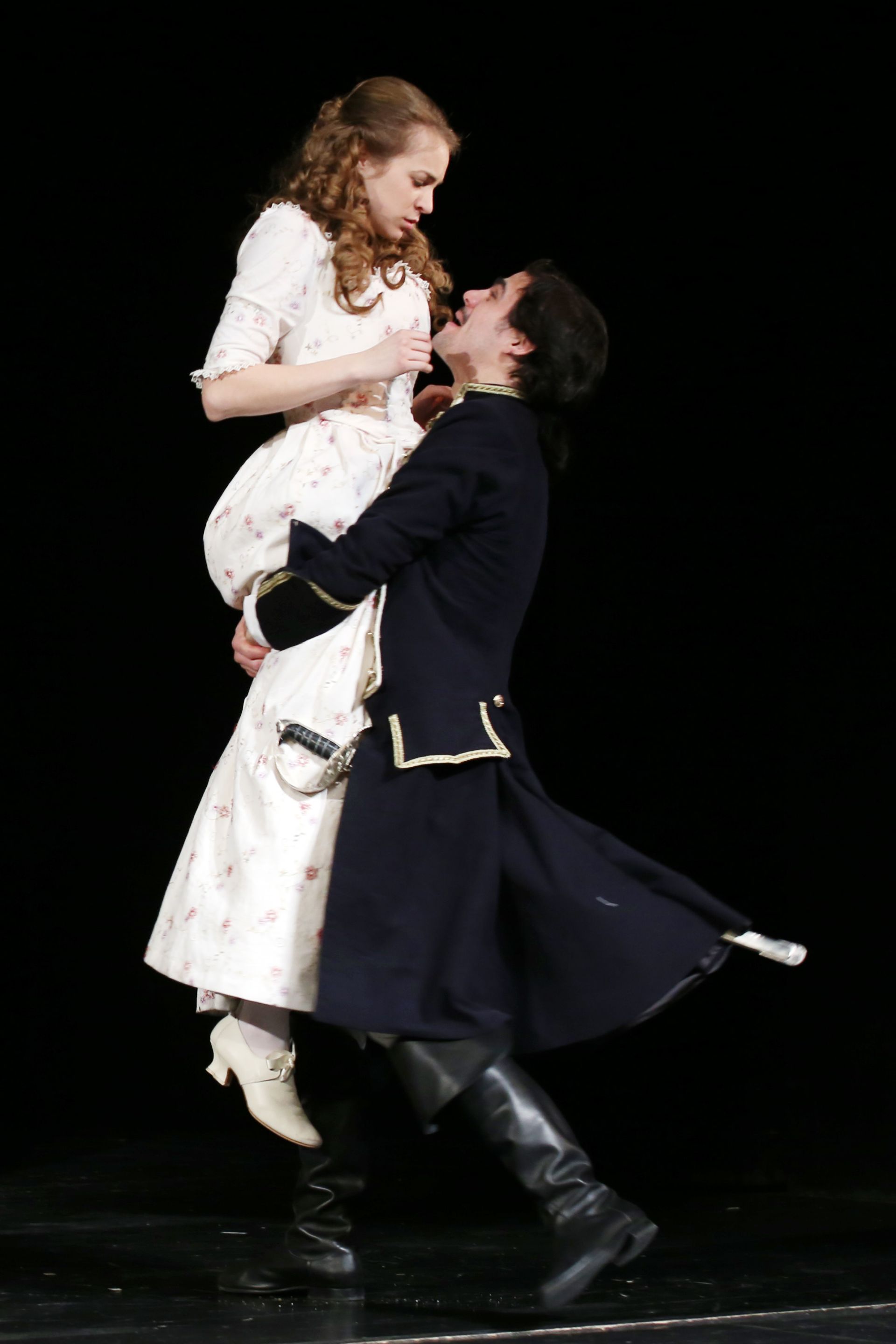 Ármány és szerelem