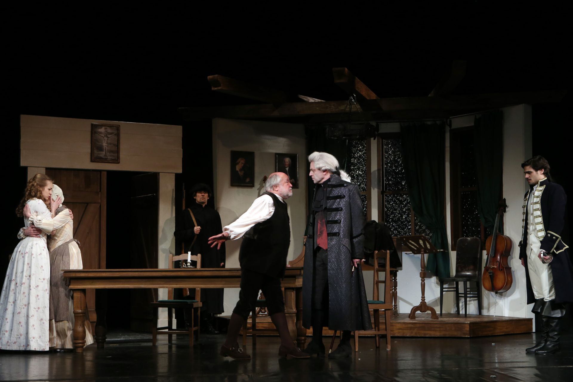 Ármány és szerelem