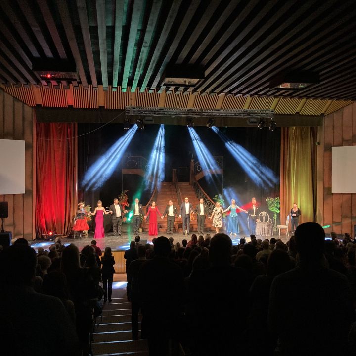 Erdélyi szeretet-turné, feltöltő előadások a Veszprémi Petőfi Színháztól - 2022.02.21-24.