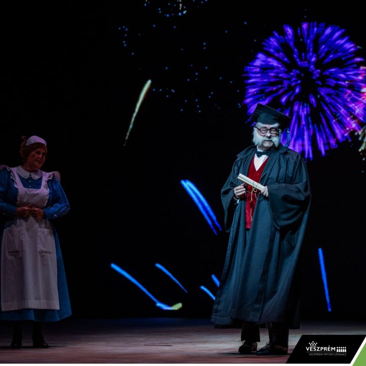 Kérem a következőt! - Dr. Bubó