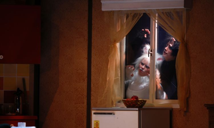 FRAKK, A MACSKÁK RÉME