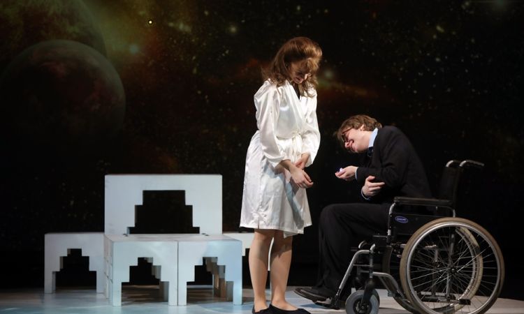 A MINDENSÉG ELMÉLETE