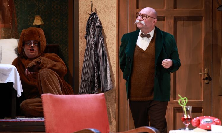 FRAKK, A MACSKÁK RÉME