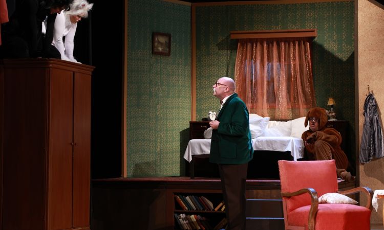 FRAKK, A MACSKÁK RÉME