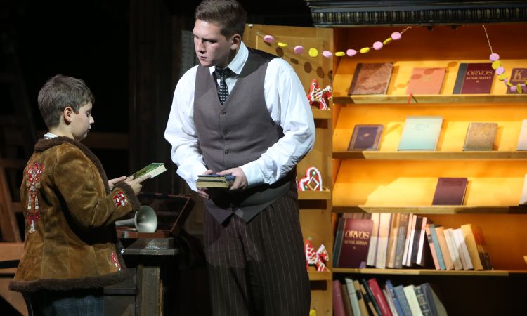 Kincskereső kisködmön