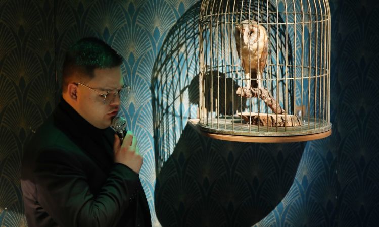 „...LÁZAS IFJÚSÁG…”