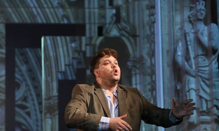 A MINDENSÉG ELMÉLETE