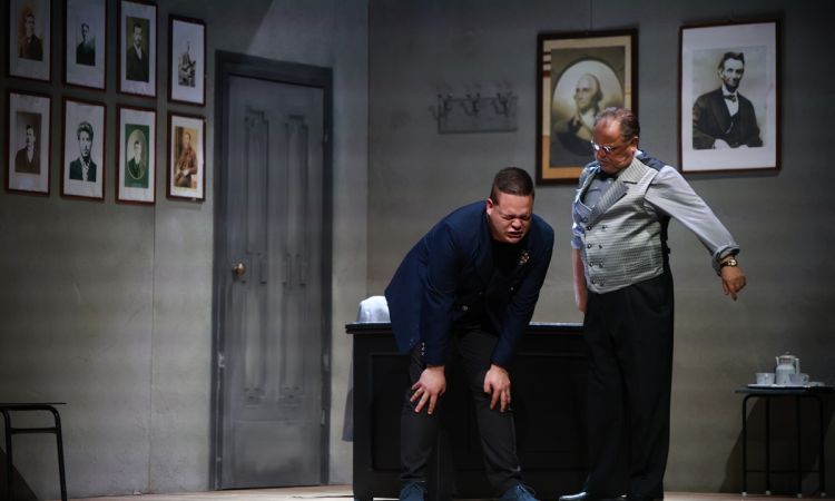 HOLT KÖLTŐK TÁRSASÁGA