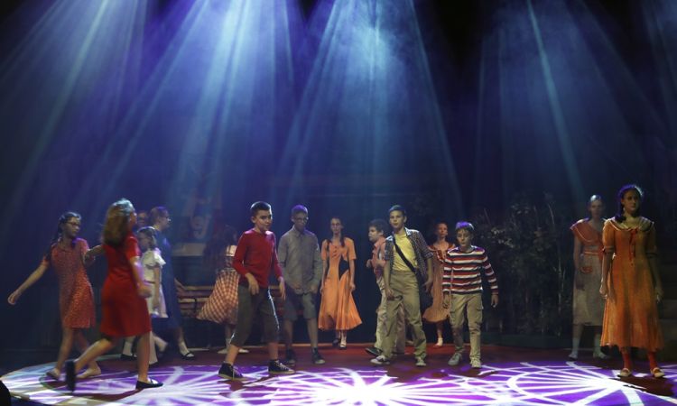 KEMÉNYKALAP ÉS KRUMPLIORR