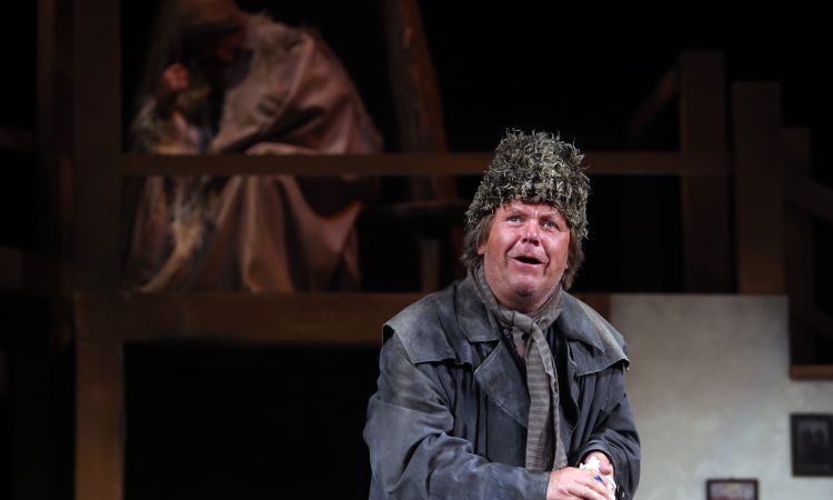 Kincskereső kisködmön