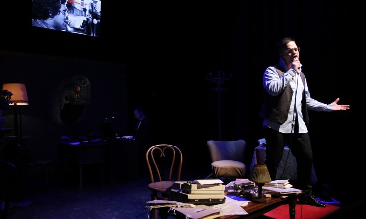 „...LÁZAS IFJÚSÁG…”