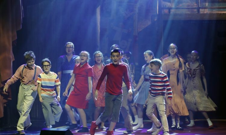 KEMÉNYKALAP ÉS KRUMPLIORR