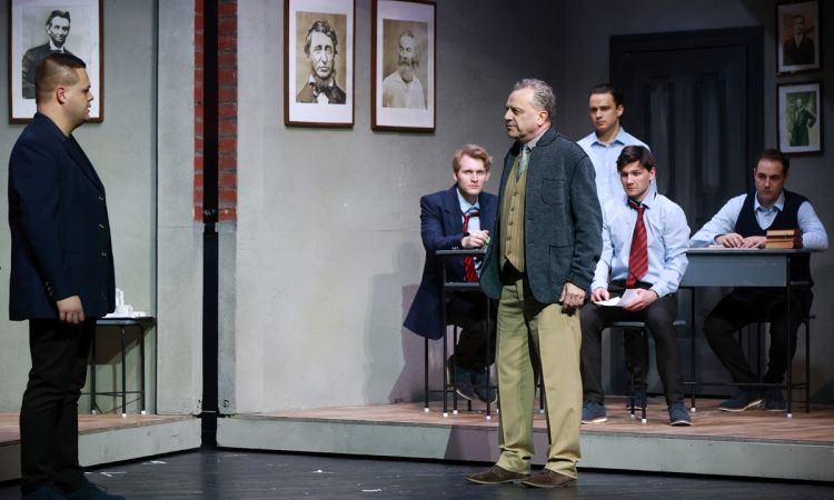 HOLT KÖLTŐK TÁRSASÁGA