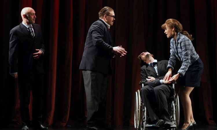 A MINDENSÉG ELMÉLETE